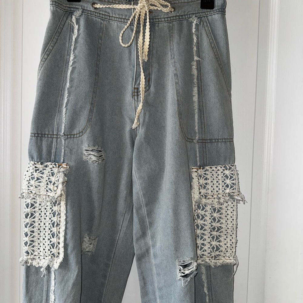 POL Women's Light Blue Jeans with Lace crochet Detail Rebel Joggers Sz S - Picture 4 of 11